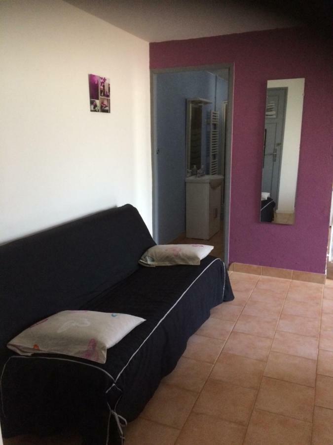 Appartement / Gite Les Papillons Lablachère Buitenkant foto